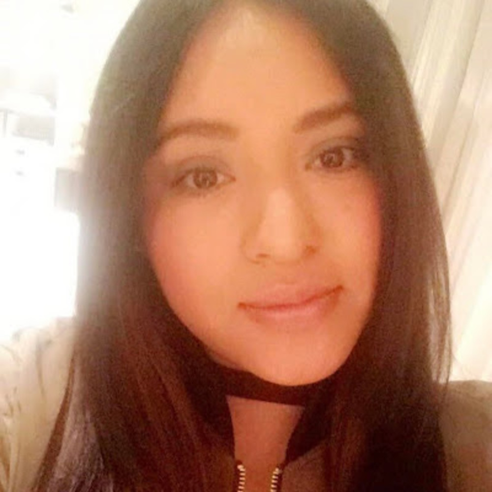Meet your Posher, Mayra